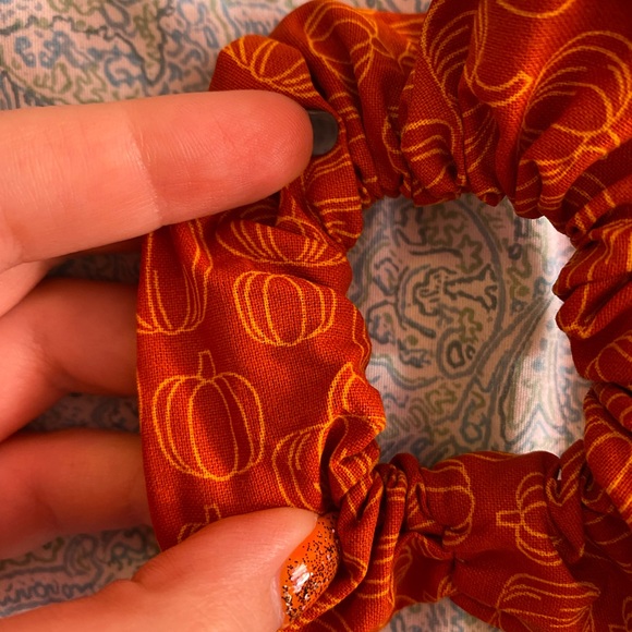 Handmade orange pumpkin scrunchie - Picture 2 of 2